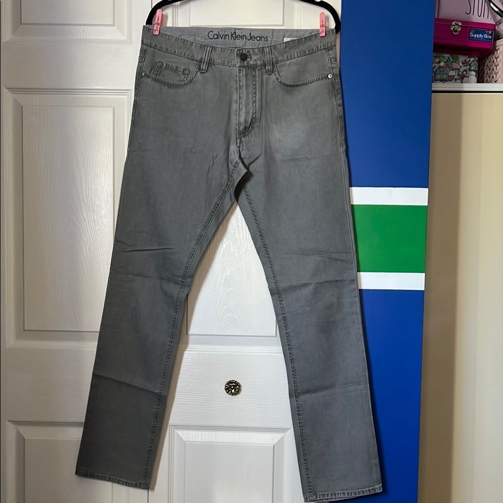 Men’s Calvin Klein Gray Slim Fit jeans - 32x32